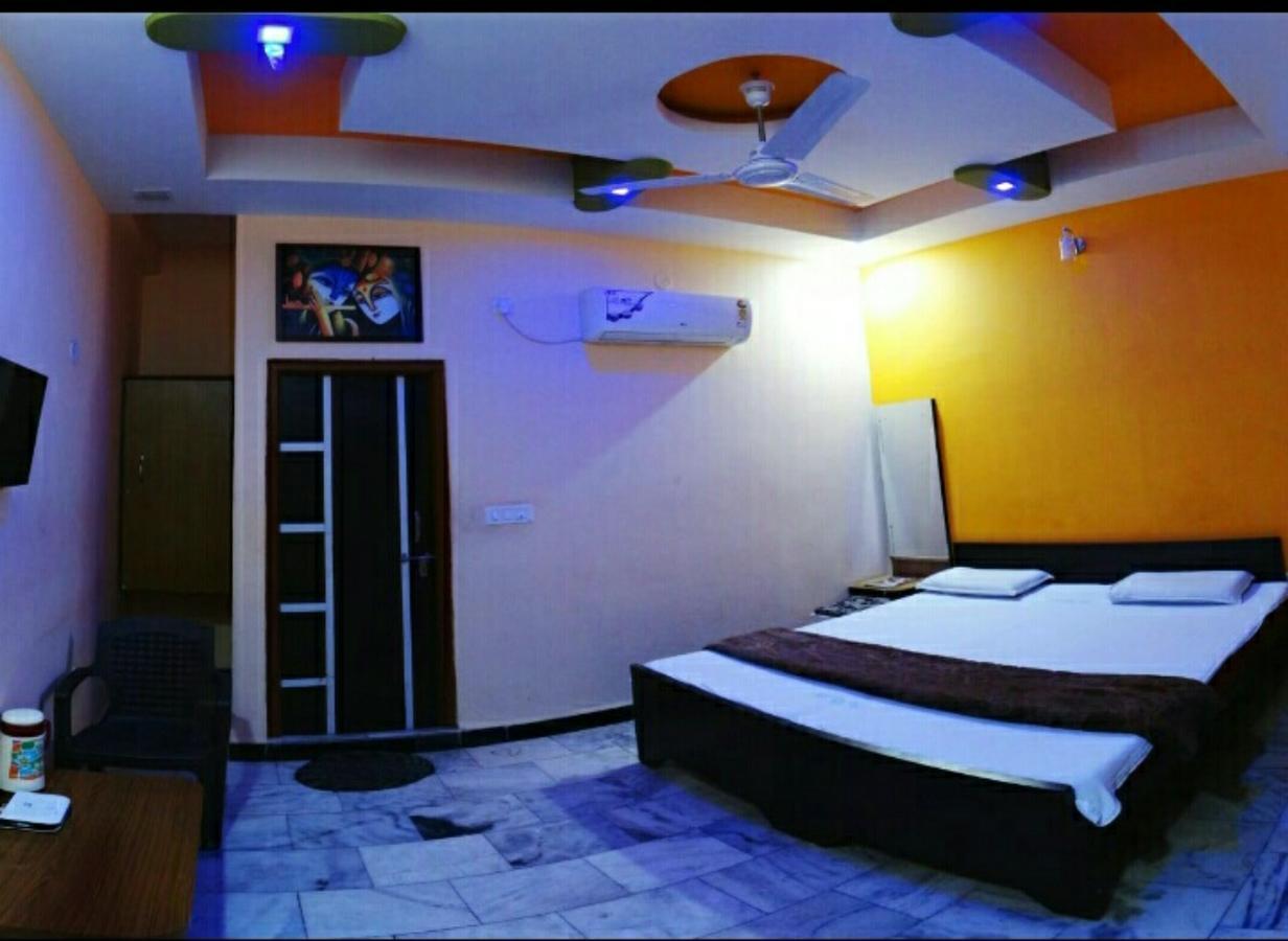 Ganga Palace Ujjain Bagian luar foto