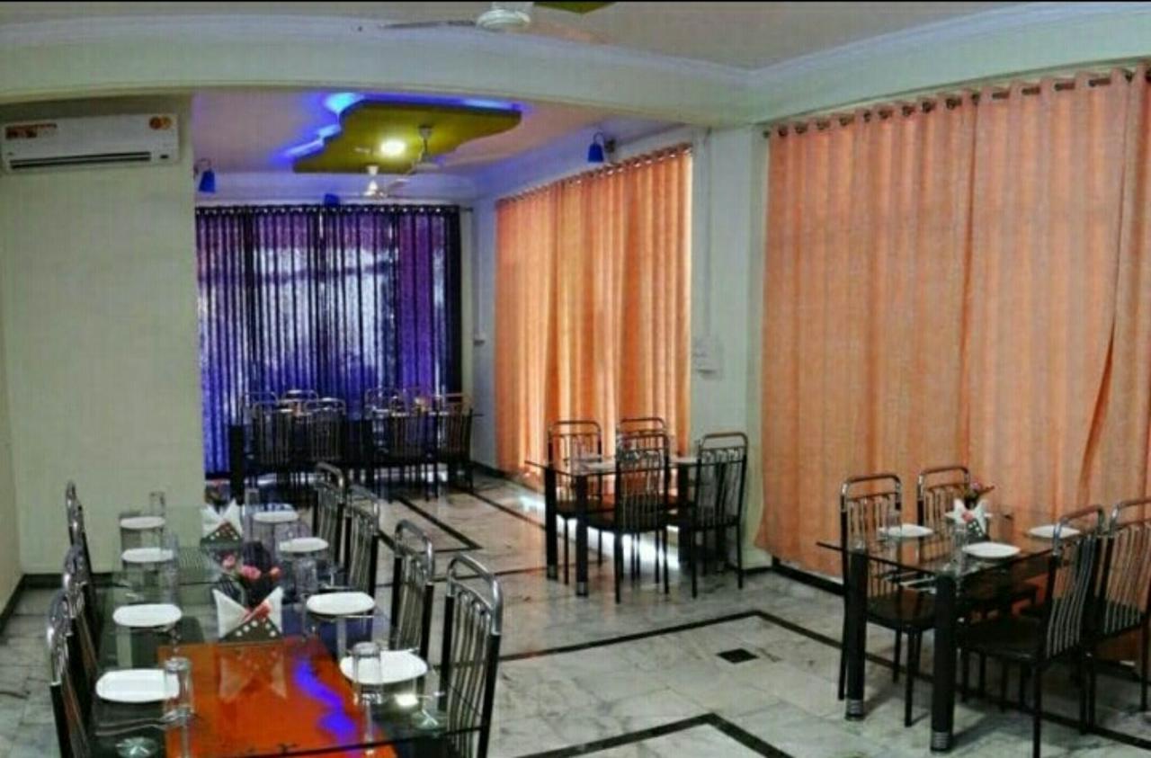 Ganga Palace Ujjain Bagian luar foto